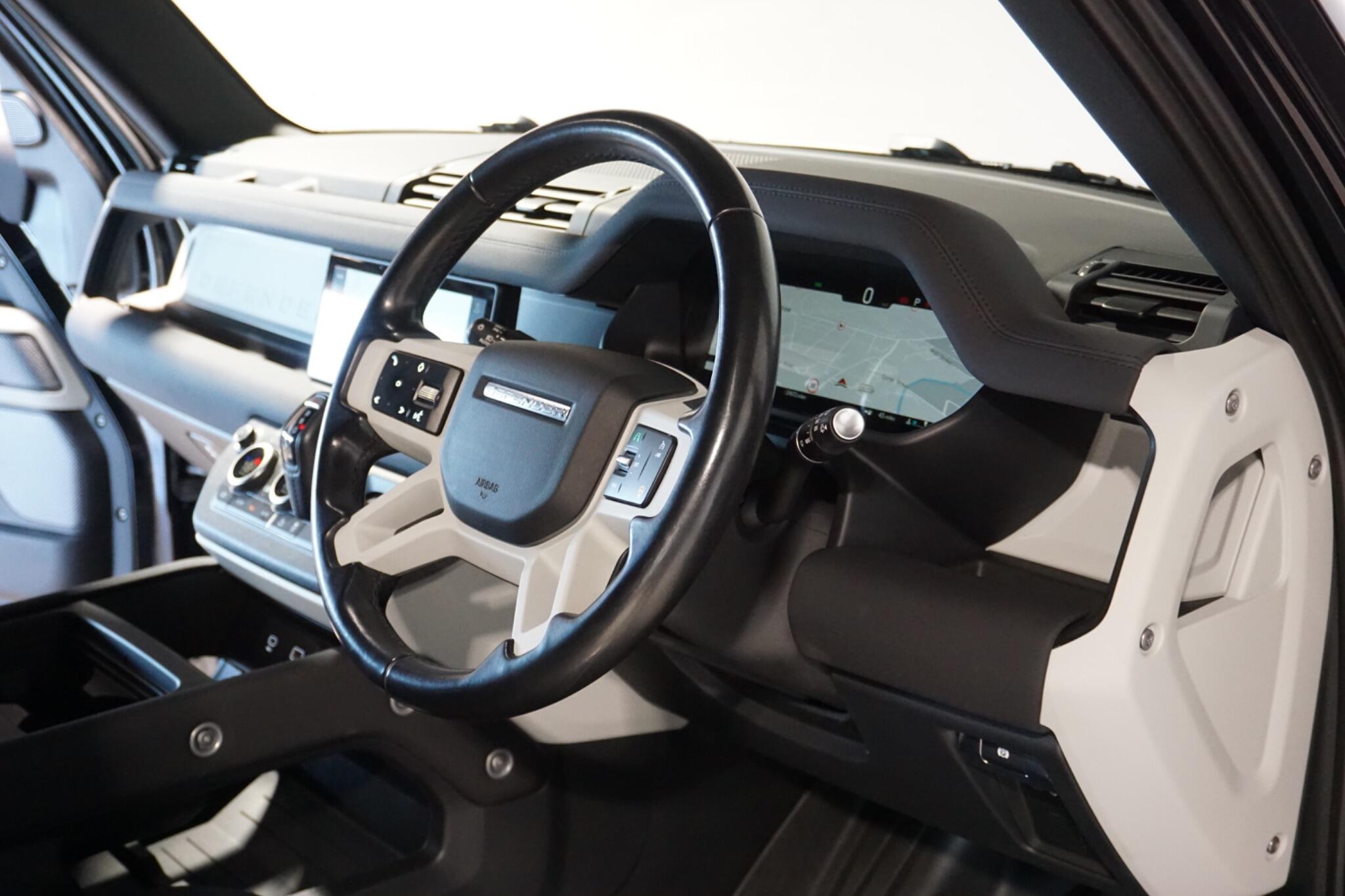 Land Rover Defender 90 3.0 D250 MHEV SE Hard Top SUV 3dr Diesel Auto 4WD SWB Euro 6 (s/s) (250 ps)